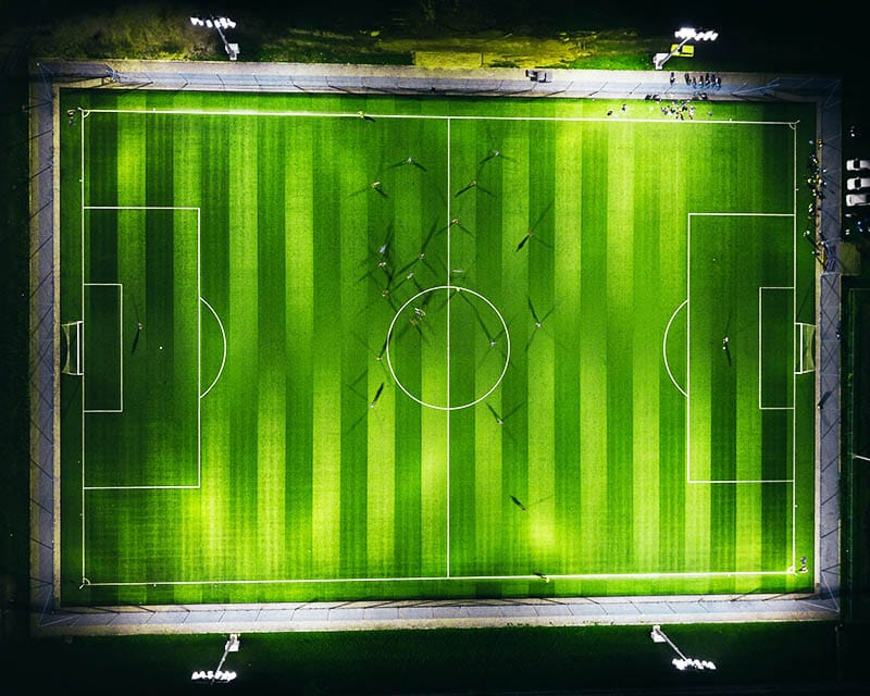 profesi sepakbola selain pemain