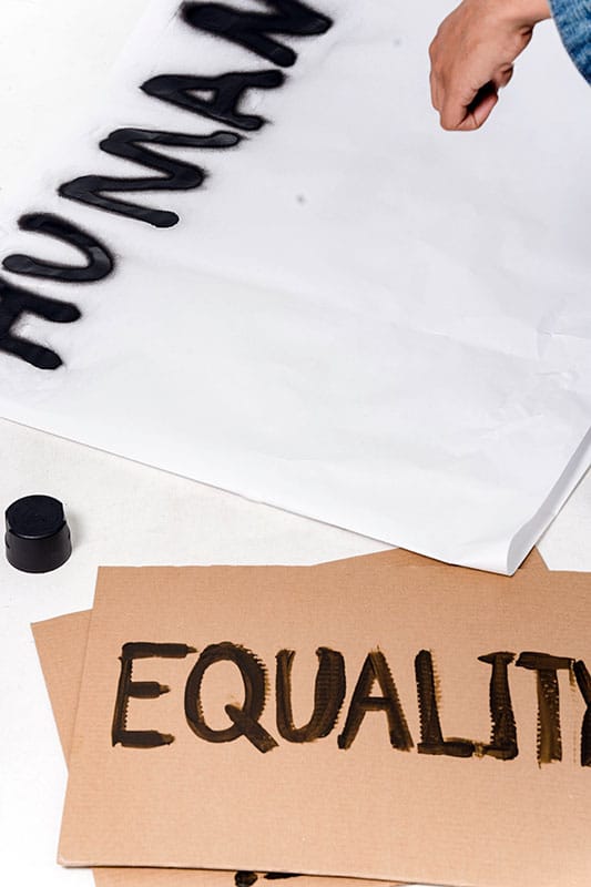 berkarir di NGO, tantangan memperbaiki dunia