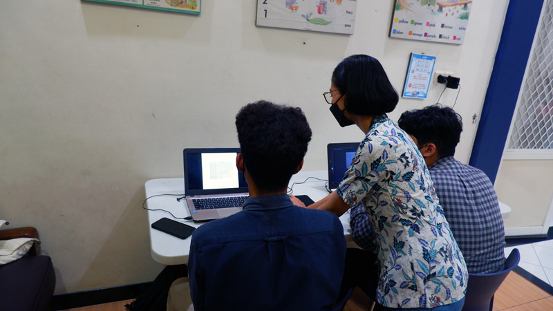 Students owning the learning process through discussion, failure, and re-planning