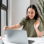 Kursus Bahasa Inggris Online VS Offline, Mana Lebih Baik?