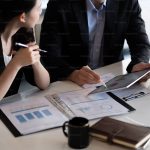 Membangun Masa Depan Pendidikan dan Bisnis Melalui Era Digitalisasi