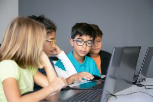 5 Ciri Les Coding Anak yang Ideal untuk Mengasah Logika dan Kreativitas Sejak Dini