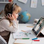 Hari Pertama Sekolah: Waktu yang Tepat Memulai Rutinitas Belajar Bahasa Inggris dan Digital