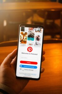 Strategi Marketing di Pinterest vs Instagram 1 pinterest vs instagram