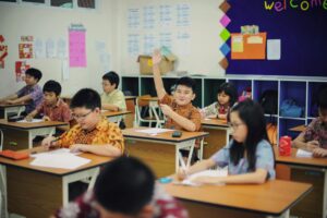 Pentingnya pendidikan bagi masa depan ini agar semakin paham keuntungannya